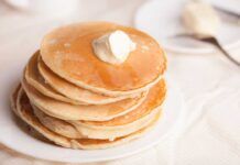 Pancake senza zucchero e farina - RicettaSprint