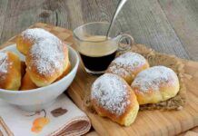 Senza burro e uova puoi preparare delle piccole brioche: non vedi l’ora di gustarle a colazione, inzuppale nel latte caldo e senti che bontà Senza burro e uova puoi preparare delle piccole brioche non vedi l'ora di gustarle a colazione, inzuppale nel latte caldo e senti che bontà