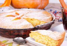 Torta alla zucca soffice: pronta in 5 minuti, non può mancare a colazione, irresistibile Torta alla zucca soffice pronta in 5 minuti, non può mancare a colazione, irresistibile
