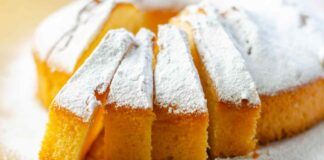 Torta soffice come nuvola, la prepari senza burro e ha pochissime calorie, ideale se non vuoi osare a colazione