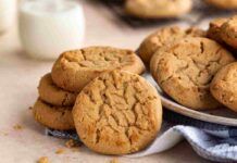 Biscotti di pasta frolla sì, ma non la solita: prova questa al burro di arachidi, una friabilità incredibile biscotti di frolla al burro di arachidi ricettasprint