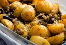 Aggiungi i funghi alle patate al forno un contorno ricco ed esplosivo perfetto per accompagnare qualsiasi secondo piatto