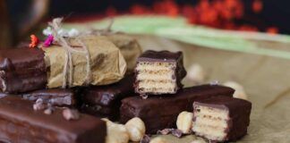 Barrette al cioccolato pronte in 10 minuti: ecco uno sfizioso regalo di Natale fai da te ricettasprint.it