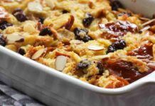 Bread pudding con uvetta e mandorle: proprio come lo fanno gli inglesi, provaci anche tu! Bread pudding con uvetta e mandorle proprio come lo fanno gli inglesi, provaci anche tu!