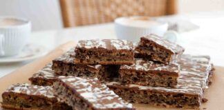 Brownie muesli e cioccolato, una versione di ultra leggerezza e croccante bontà ricettasprint.it