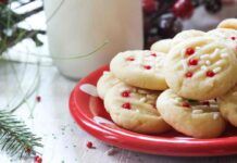 Che ne dici di preparare questi biscotti scozzesi famosi in tutto il mondo Mettili in una scatola e regali a Natale