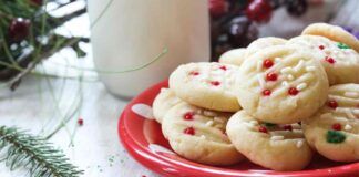 Che ne dici di preparare questi biscotti scozzesi famosi in tutto il mondo Mettili in una scatola e regali a Natale