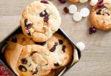 Cookies uvetta e cioccolato bianco, deliziosi da sgrocchiare anche dopo cena ricettasprint.it
