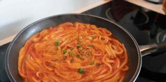 Fettuccine alla crema di pomodorini: un piatto semplice e gustoso che mia nonna ci preparava da bambini ricettasprint.it