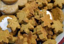 Fiocchetti di avena e zenzero, i biscotti perfetti da mettere nel latte al posto dei cereali ricettasprint.it