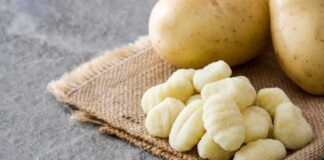Gnocchi di patate filanti in padella - RicettaSprint