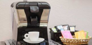 Macchinetta del caffè calcare - RicettaSprint