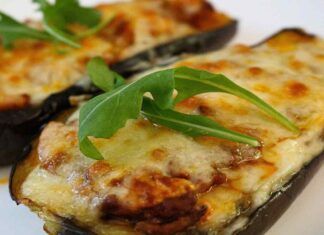Melanzane ripiene con speck e provola: deliziose ma leggerissime, le devi provare subito! ricettasprint.it