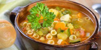 Minestrone fatto in casa io aggiungo la pasta e faccio felice tutti a pranzo