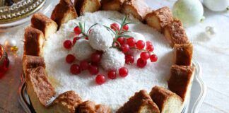 Non spendere tanti soldi in pasticceria per il dessert di Natale, prepara la Charlotte di pandoro, non serve cottura ed è pronta in pochi minuti!