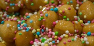 Struffoli napoletani per Natale ricetta - RicettaSprint
