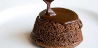 Torta furba al cioccolato - RicettaSprint