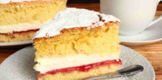 Torta paradiso con crema al latte e confettura talmente soffice che si scioglie in bocca