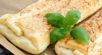 Facciamo uno strudel salato salvacena, quello che ti occorre sta tutto nel tuo frigo
