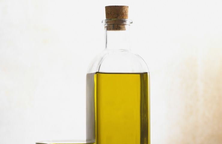 Perché l'olio extravergine d'oliva rischia di scomparire e quali grossi rischi ci potrebbero essere