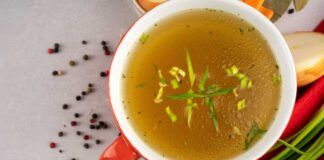 Brodo di Natale ricetta di avanzata - RicettaSprint