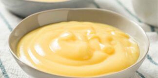 Ricetta della crema pasticcera senza uova e latte - RicettaSprint