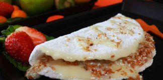 Crepes di albumi e cocco, una delizia che ti gusti senza sentirti in colpa ricettasprint.it