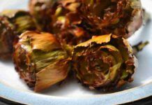 Hai comprato i carciofi e non hai tempo di farli, schiaffali nella friggitrice ad aria non sai che burro che escono fuori