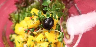 Con un pò di fantasia e pochi ingredienti ho preparato un'insalata di patate pazzesca, provala subito! L'insalata di patate può essere personalizzata come vuoi, basta un pò di fantasia e pochi ingredienti! Ecco un'idea che potrebbe farti impazzire, provala subito! ricettasprint.it