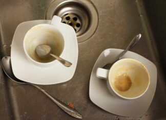 Lavandino sporco di caffè come risolvere - RicettaSprint