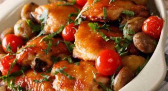 Metto in padella patate novelle, pollo e pomodori, servo una ghiottoneria e sparisce dai piatti in pochissimi minuti