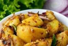 Patate al forno con cipolle e noci: un contorno originale per i tuoi piatti di Natale! Patate al forno con cipolle e noci: un contorno originale per i tuoi piatti di Natale! ricettasprint.it