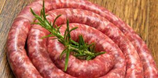 Piatto imperdibile spinaci e salsiccia - RicettaSprint