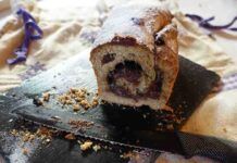 Plumcake con cuore morbido al cioccolato: la merenda dei campioni! Plumcake cuore morbido al cioccolato - RicettaSprint