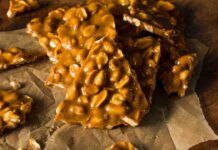 Da quando faccio il croccante alla mandorle così, non faccio in tempo a preparalo che sparisce subito Ricetta croccante alle mandorle per Natale - RicettaSprint