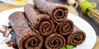 Rotolini di crepes al cioccolato light basta non mettere le uova nell'impasto e le mangi senza troppi sensi di colpa