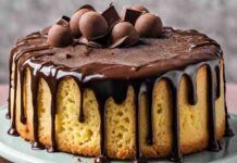 Torta soffice senza farina con cioccolato e marmellata: la colazione light è presto servita