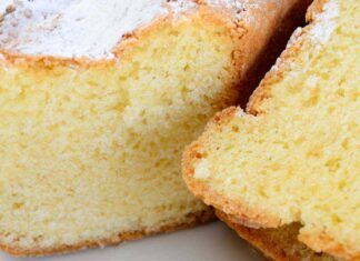 Torta soffice come una nuvola ricetta - RicettaSprint