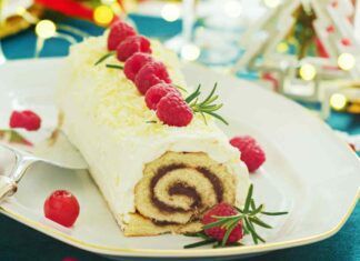 Tronchetto di Natale ripieno di cioccolato, da quando aggiungo la panna montata faccio felice tutti