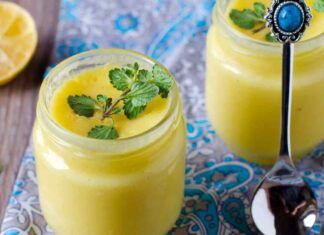 Vuoi un dessert diverso dal solito Aggiungi del limoncello alla crema e servirai un dolce al cucchiaio strepitoso