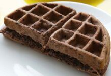 Waffles al doppio cioccolato: più morbidi e ancora più golosi, per iniziare la giornata col sorriso ricettasprint.it