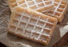 Li puoi preparare anche tutte le mattine perchè sono leggerissimi: i Waffles senza uova diventeranno la tua colazione perfetta! ricettasprint.it