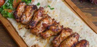 Ti faccio cucinare delle alette di pollo fantastiche, più buone di quelle del pub, prendine tante perchè una tira l'altra