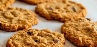 Solo 60 kcal per una colazione da favola: per i miei Biscotti alla crusca e gocce di cioccolato vanno tutti pazzi