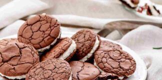 Impossibile dire di no ai miei Biscotti meringa al cacao: nessuno resiste a tanta tentazione ricettasprint.it