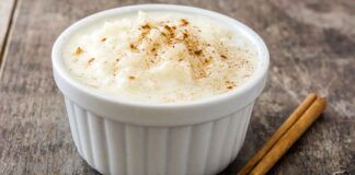 Budino bianco cremoso con poche calorie per colazione - RicettaSprint