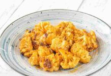 Prendo un cavolfiore e lo insaporisco con queste spezie: dritto nel forno, lo mangiano tutti! Cavolfiore speziato