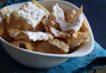 Chiacchiere al forno, io le faccio così sono leggere e non sporco nulla in cucina