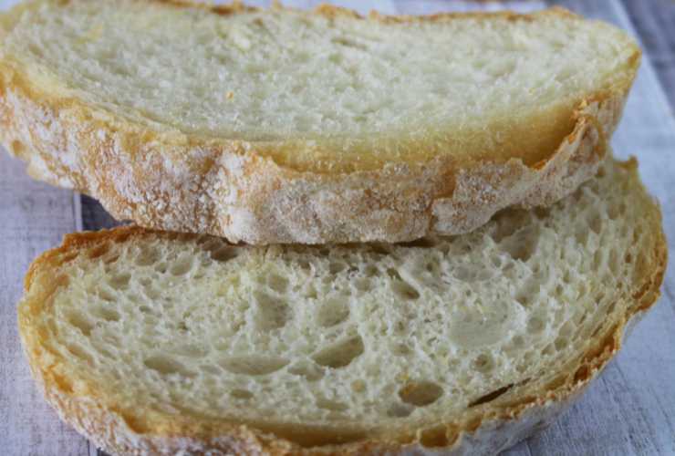 Come fare rinvenire il pane vecchio - RicettaSprint