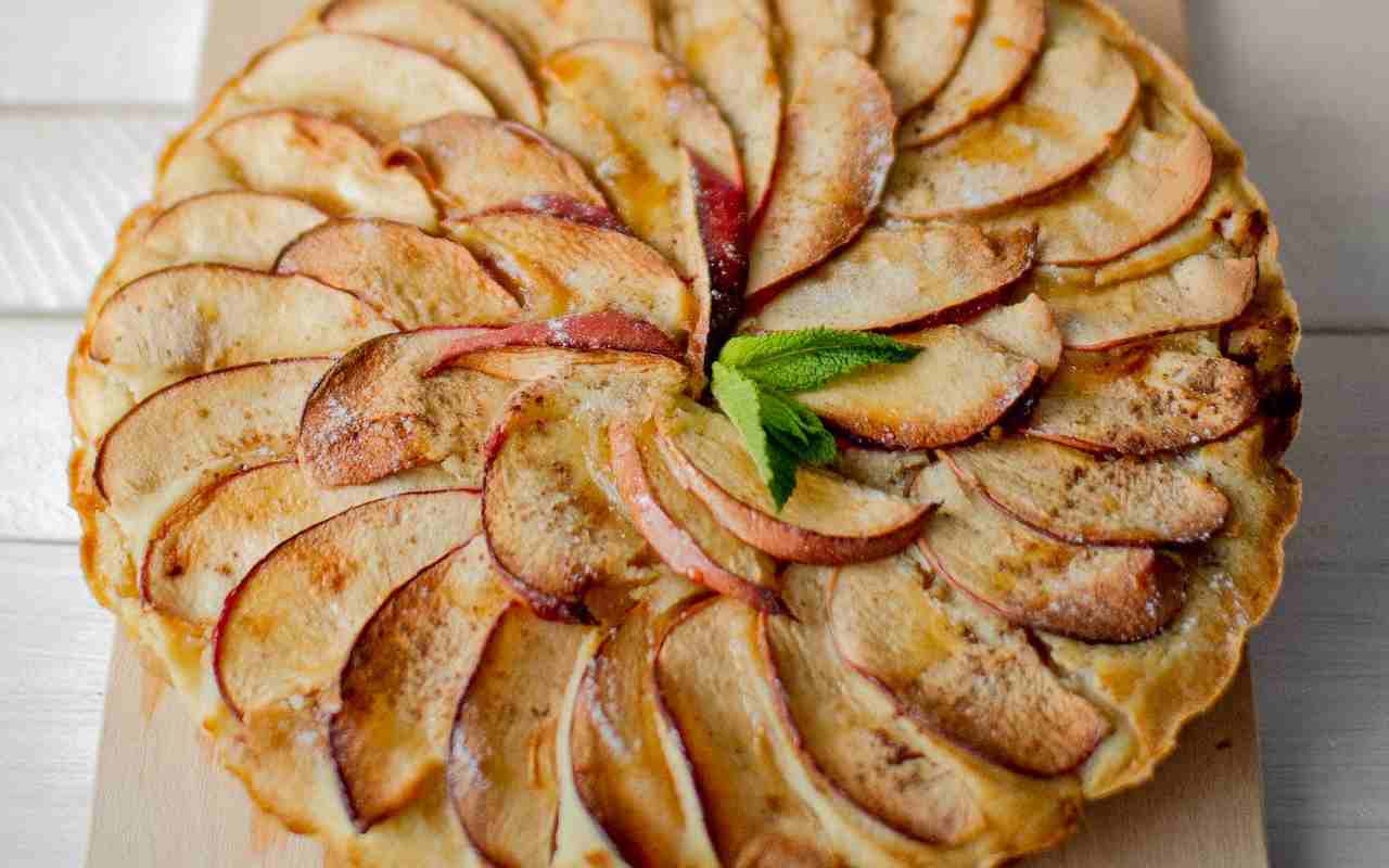Ti sei stancata della solita torta di mele? Prepara una crostata e mettici la ricotta, non immagini che bontà